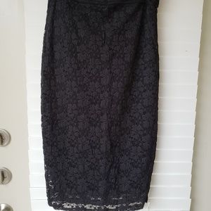 Lace pencil skirt